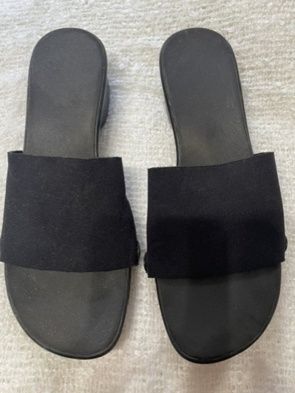 Onesole Convertible 2-in-1 Sandals Size 6